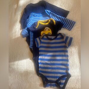 Carter’s 0-3 Months onesies bundle!